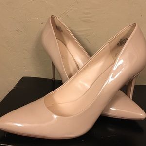 Nine West Patent Nude Pointed Heels NWOT